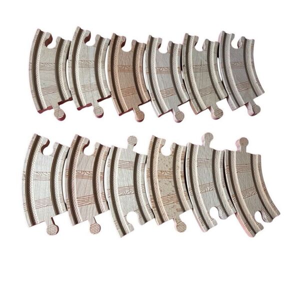 Thomas & Friends Lot Of 12 4” Curved Train Track Pieces - Picture 1 of 5